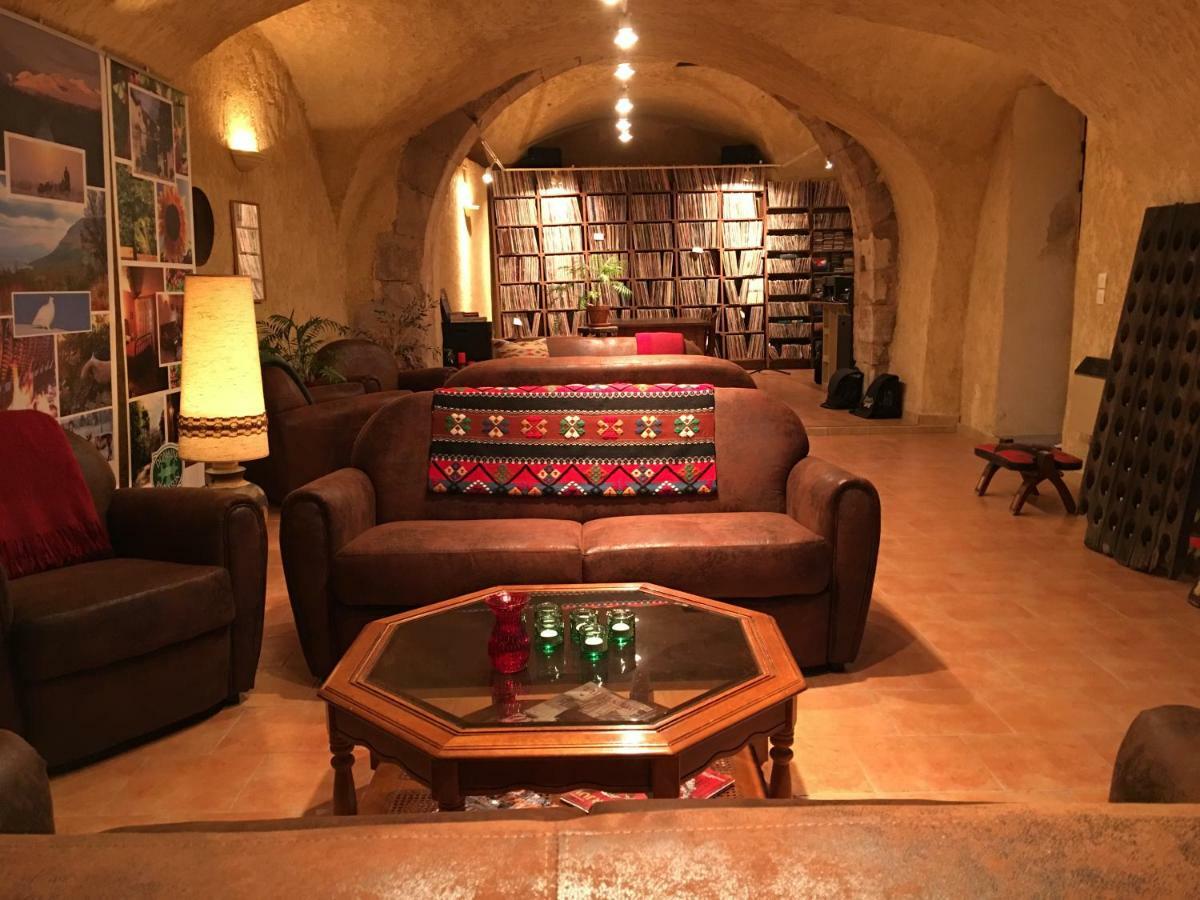 Domaine De Brousson Bed & Breakfast La Tour-sur-Orb Luaran gambar